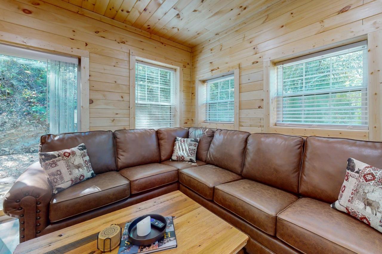 Whiskey Barrel Retreat Villa Sevierville Bagian luar foto
