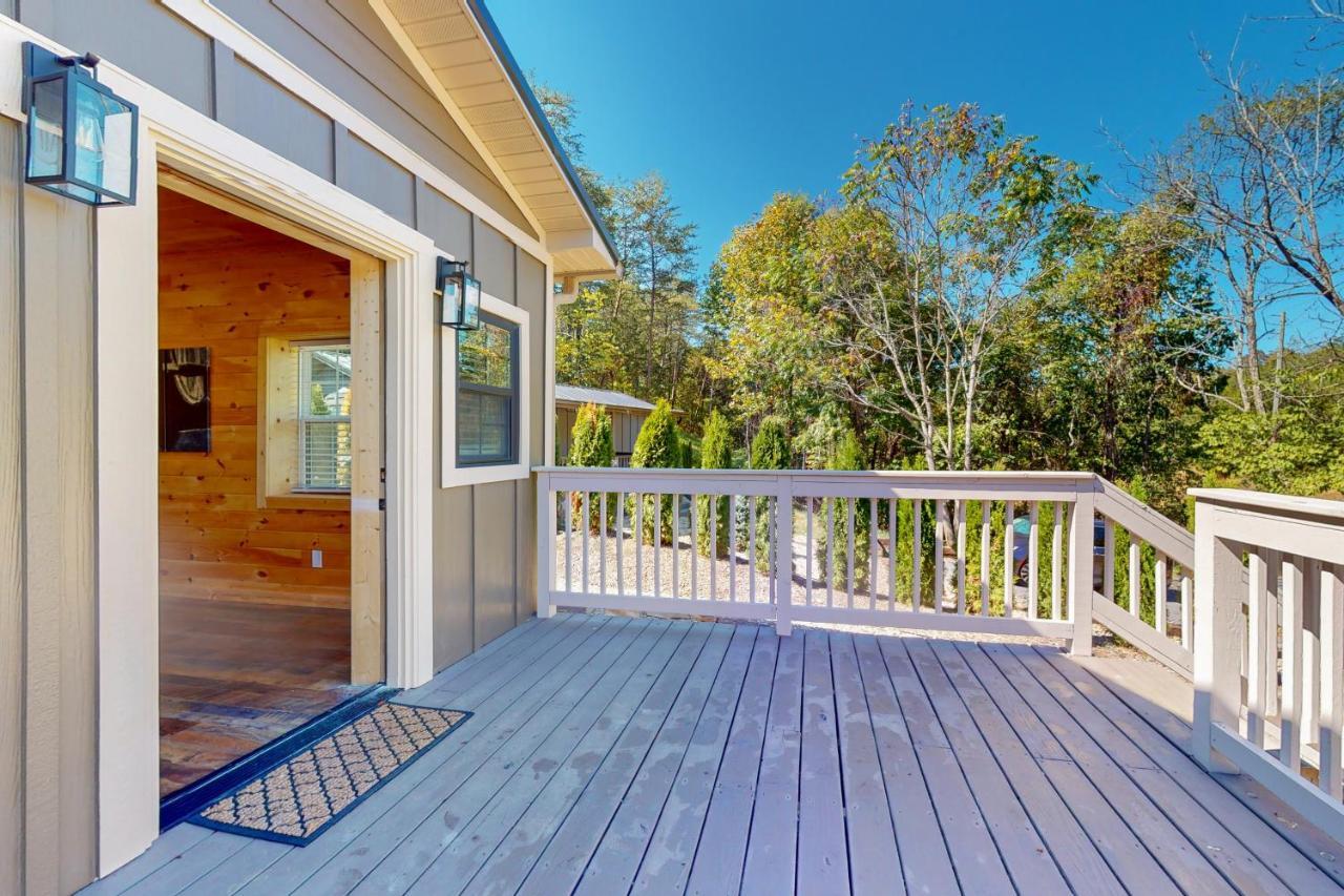Whiskey Barrel Retreat Villa Sevierville Bagian luar foto