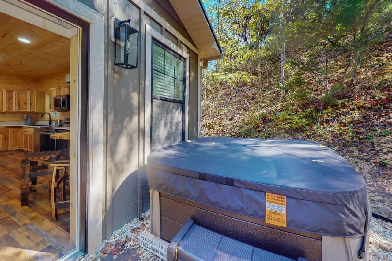 Whiskey Barrel Retreat Villa Sevierville Bagian luar foto
