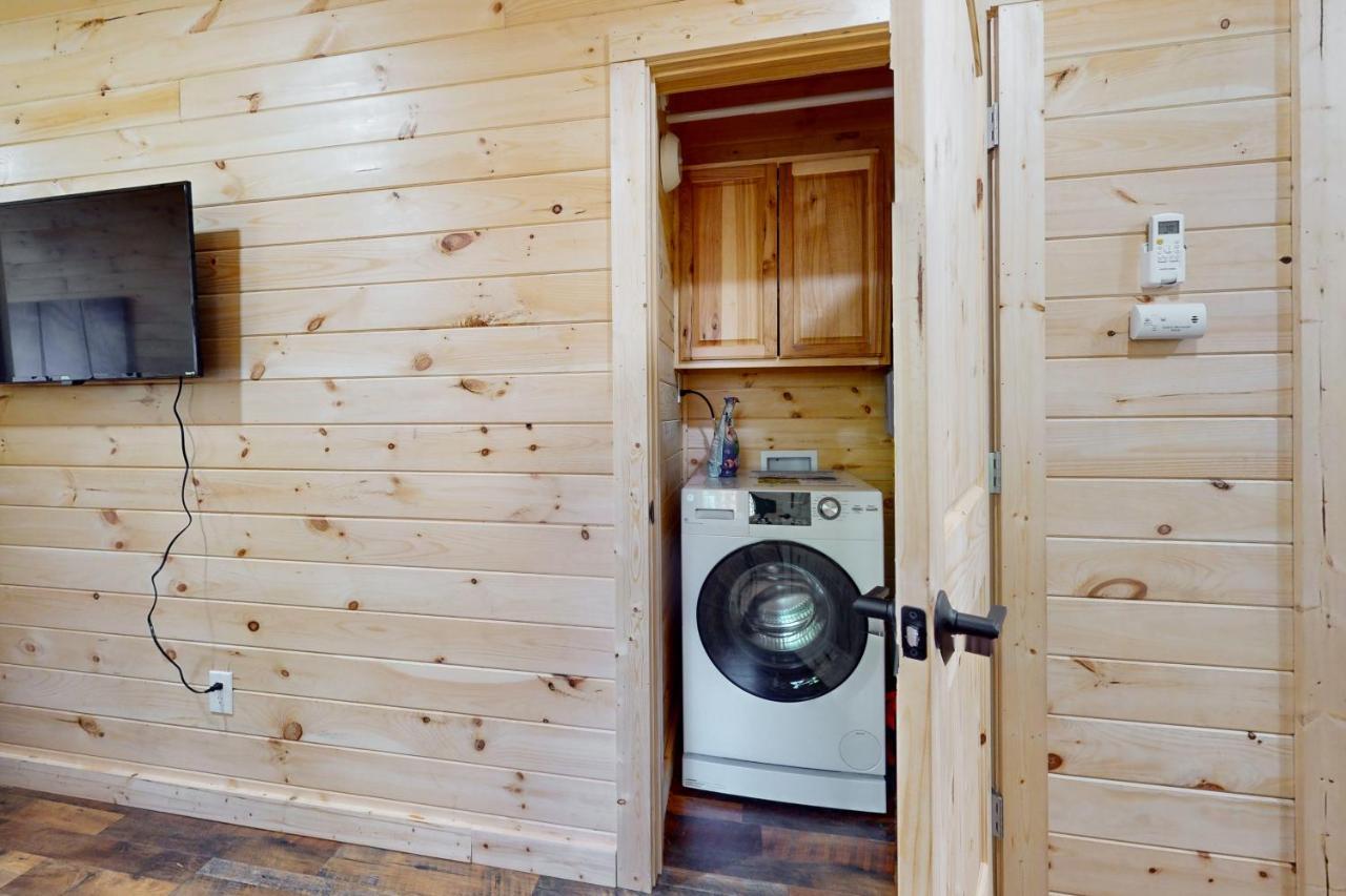 Whiskey Barrel Retreat Villa Sevierville Bagian luar foto