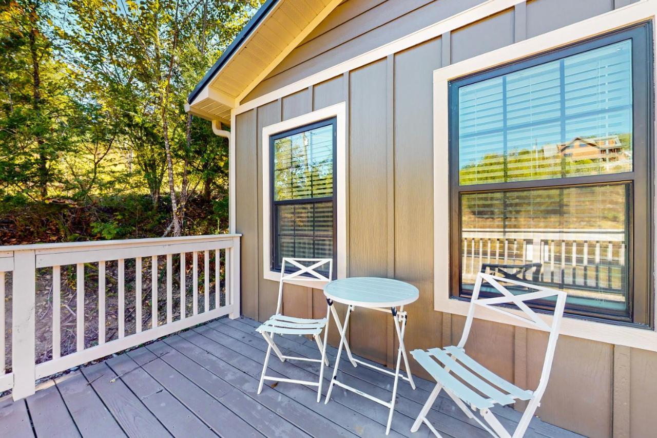 Whiskey Barrel Retreat Villa Sevierville Bagian luar foto